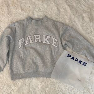 Parke Gray MockNeck Sweatshirt
Never worn. New with tags.